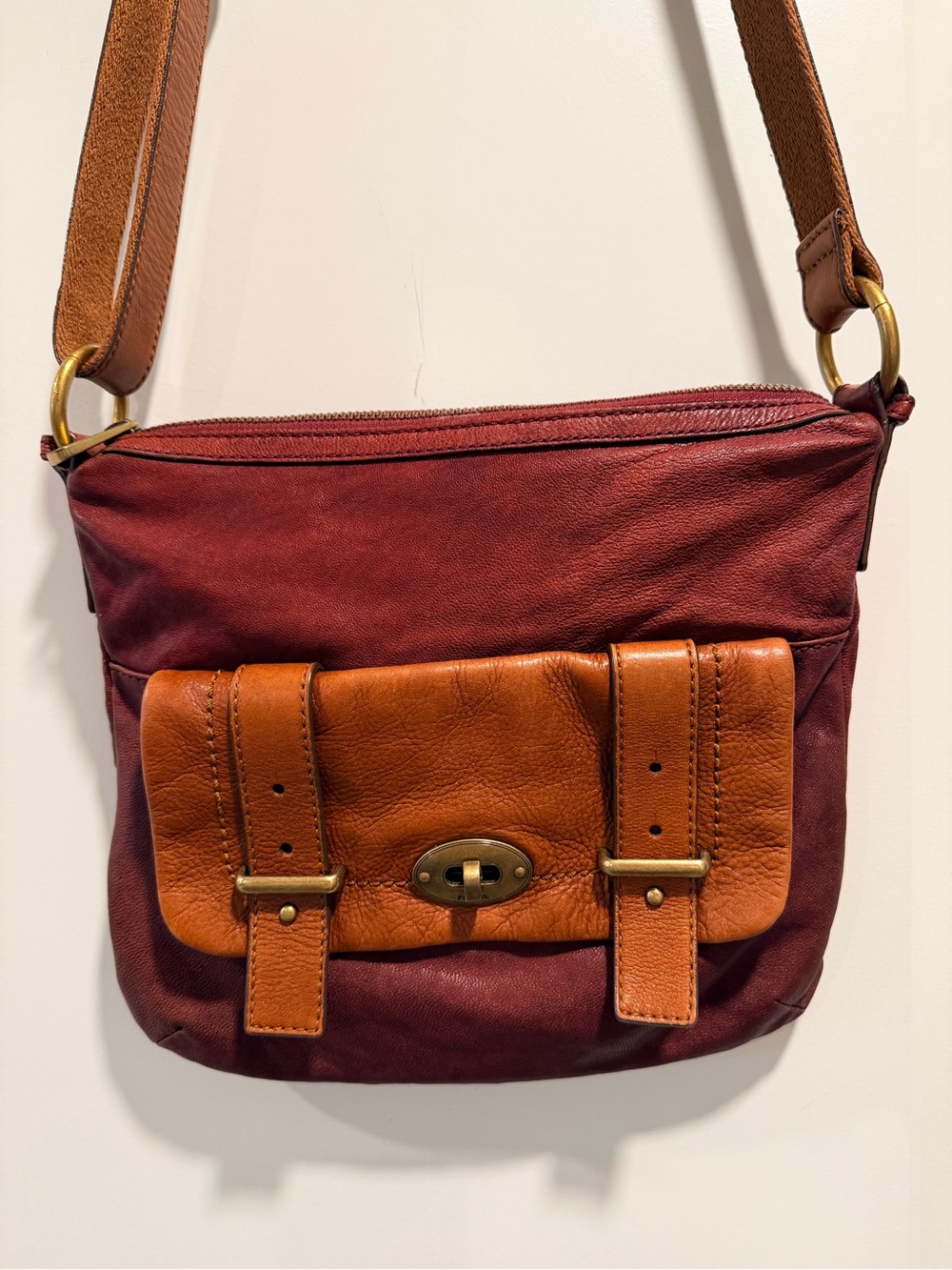 Fossil Long Live Vintage 1954 Mason Two Tone Leather Crossbody Bag Turnlock